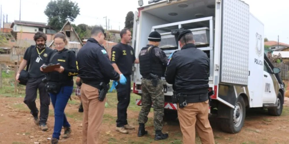 Cerimônias estão sendo realizadas ao longo da manhã; corpos chegarem em Piraí na noite de ontem