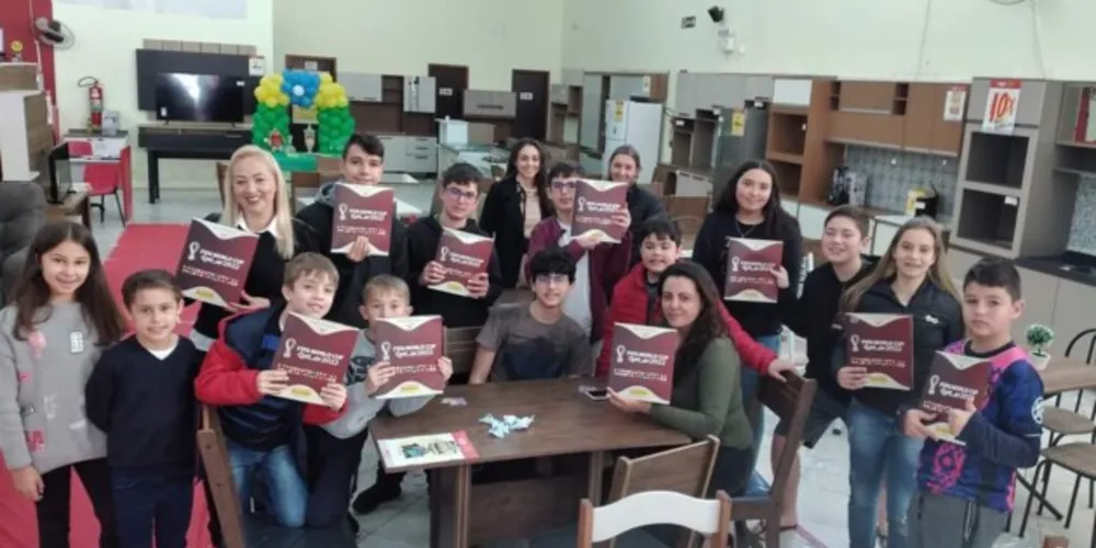 Outro diferencial que a MM oferece para os clientes, que desejam comprar as figurinhas e o álbum da Copa, é possibilidade de pagar pelo carnê.