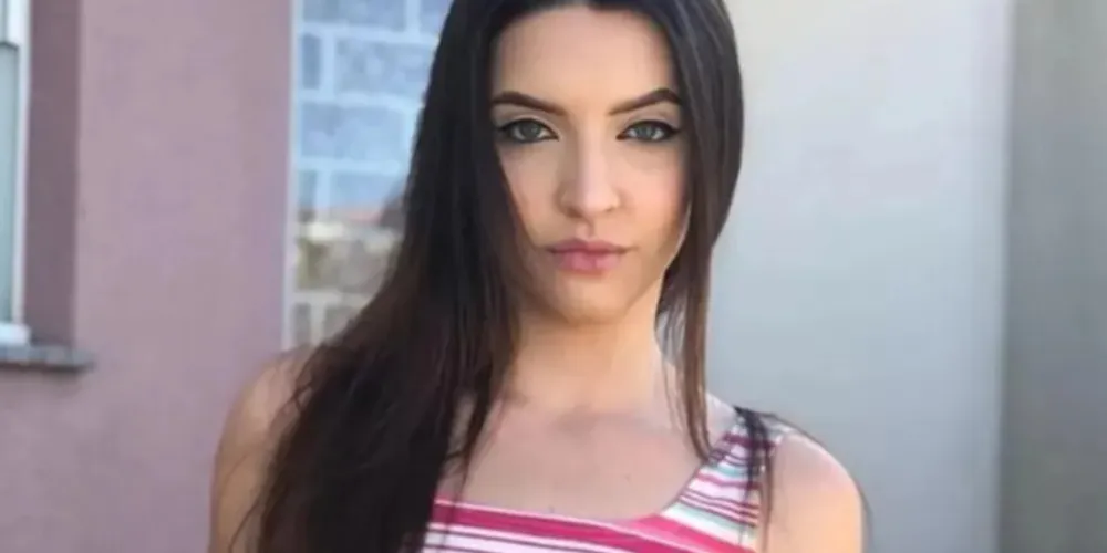 Pamela Sitnek, de 19 anos, morreu em um acidente na BR-476 em Contenda