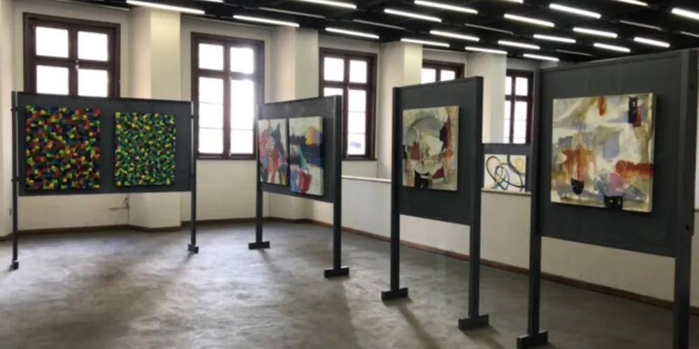 Exposições acontecem durante o mês de setembro, no Ponto Azul e no Centro de Cultura