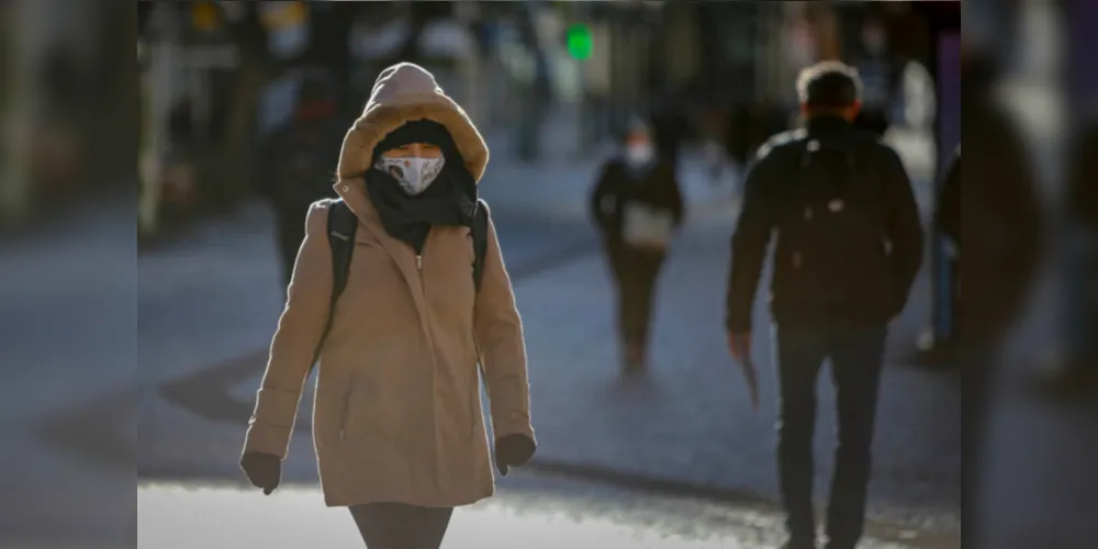 No sábado não chove e já amanhece bem mais frio na maioria das regiões paranaenses, inclusive com ocorrência de geadas entre o Sudoeste, Centro-Sul, Campos Gerais e RMC