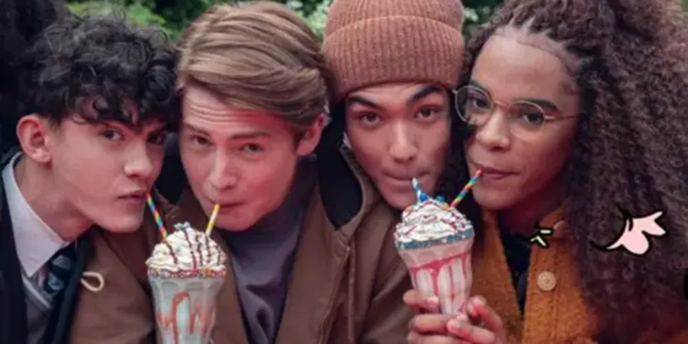 A primeira temporada de 'Heartstopper' já está disponível na Netflix. A série já está renovada para uma terceira temporada