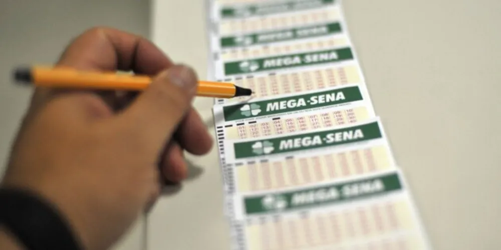 Ninguém acertou as seis dezenas do concurso 2.516 da Mega-Sena, realizado na noite deste sábado (3) em São Paulo