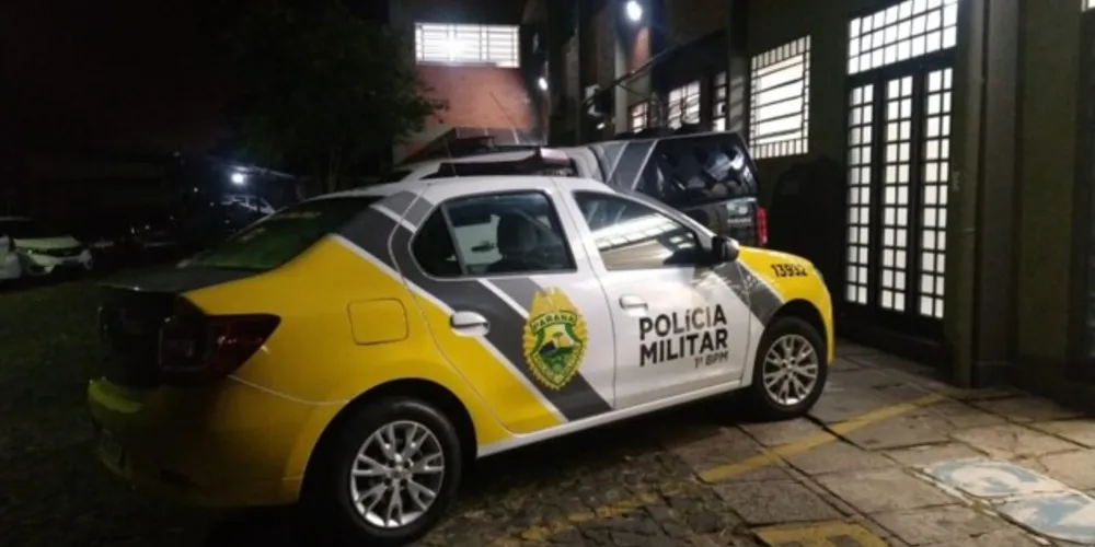 Caso foi na região de Uvaranas, na madrugada desta terça; suspeito tem 36 anos