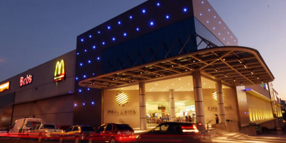 Shopping Palladium fica na região central de PG, próximo ao Terminal Central