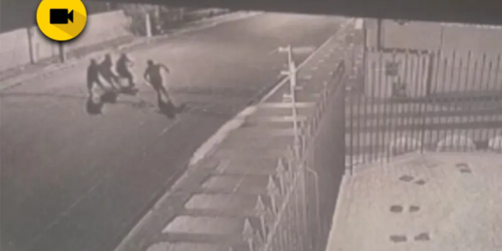 Caso ocorreu durante a noite desta sexta-feira (15), na Vila Estrela. Vítima teve ferimentos graves