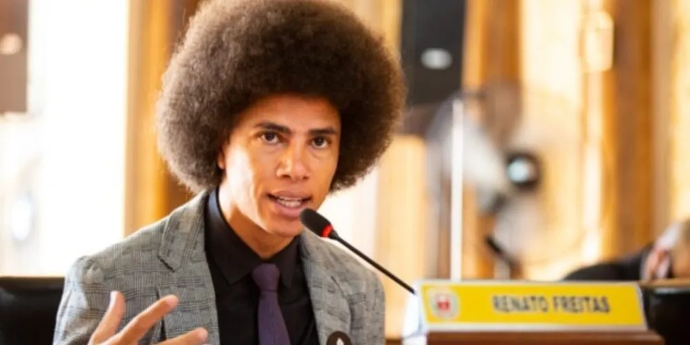 Foram 23 votos favoráveis à cassação de Freitas, 7 votos contrários e uma abstenção