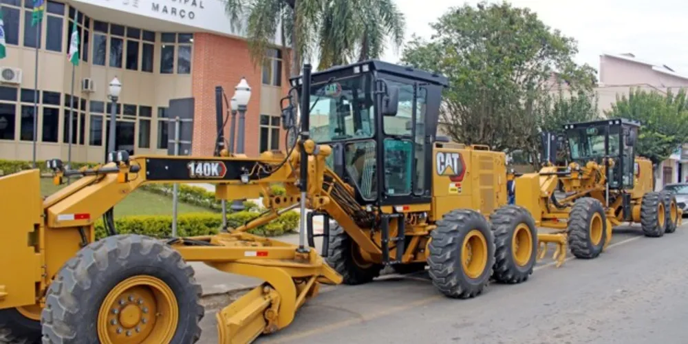 Após a compra, sete motoniveladoras estão à disposição do município para a realização de obras