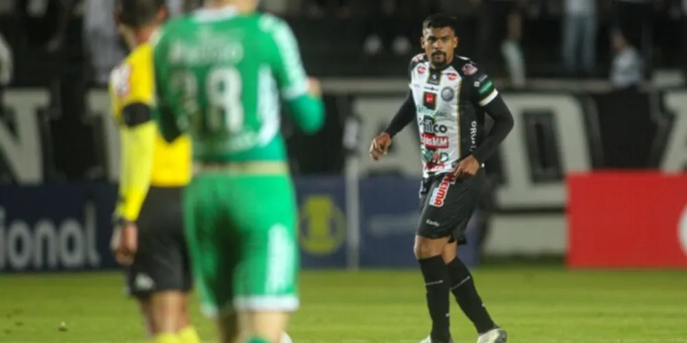 Ronald em ação pelo Operário Ferroviário.