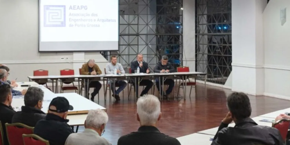 Plauto Miró esteve na AEAPG no último dia 21/09.