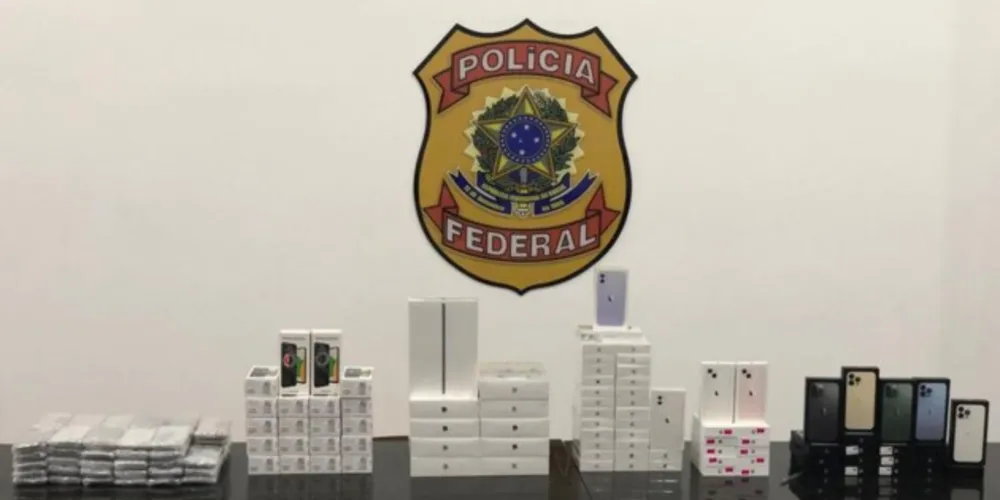 Produtos foram apreendidos na noite desta sexta-feira (15)