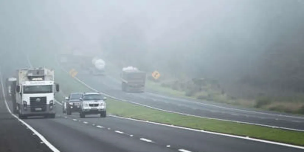 PRF informa que, por conta das condições climáticas, trecho da serra de Purunã tem pontos de lentidão