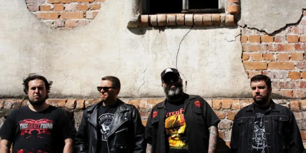 A banda Zumbis do Espaço se apresentam no CBGBar neste sábado (20)