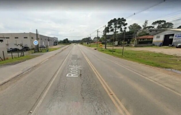 Estrada onde o homem foi encontrado deitado.