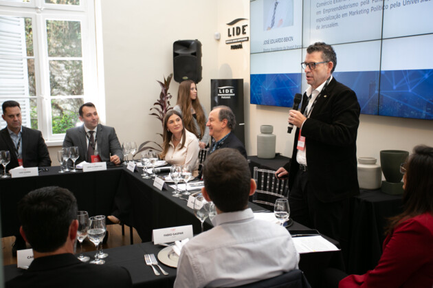 Diretor da Invest Paraná, Eduardo Bekin, participou do evento em Curitiba