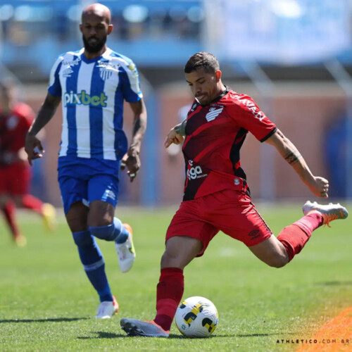 Terans marcou um golaço na segunda etapa.