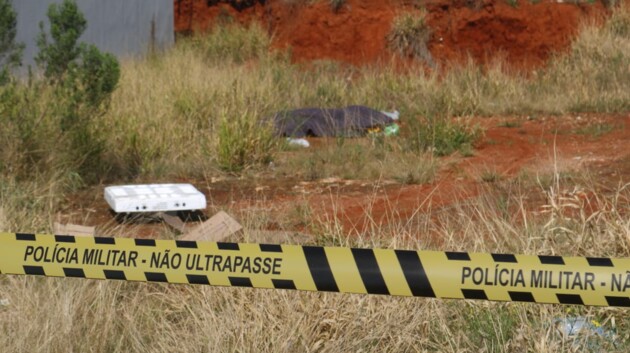 Polícia Militar isolou o local e aguarda a chegada da Polícia Criminalística