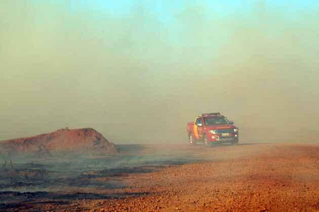 De acordo com o Corpo de Bombeiros do Paraná, 9 em cada 10 incêndios são provocados por irresponsabilidade humana. Essas ocorrências são mais comuns neste período de vegetação mais seca, baixa umidade do ar e estiagem
