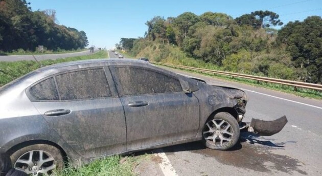 Também estavam no carro outras duas mulheres, que participam da equipe de Faynara