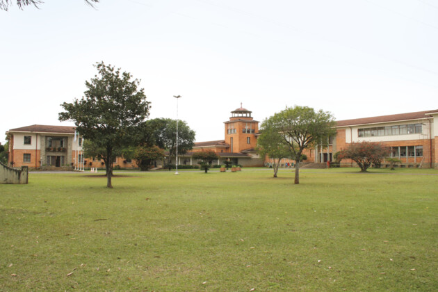 Evento ocorre no Centro de Convivência da Universidade Tecnológica Federal do Paraná (UTFPR)