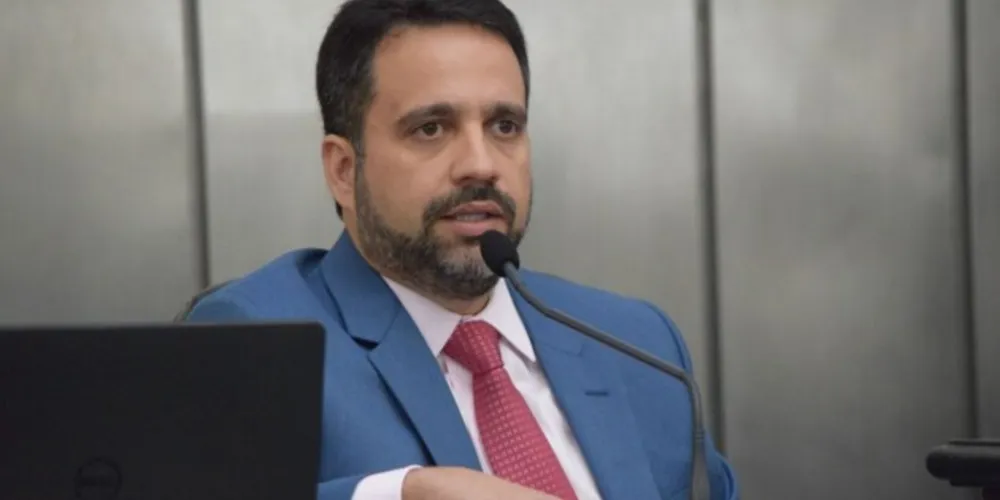 Paulo Dantas (MDB) está na disputa pela reeleição no 2º turno; candidato, inclusive, liderou a votação no 1º turno