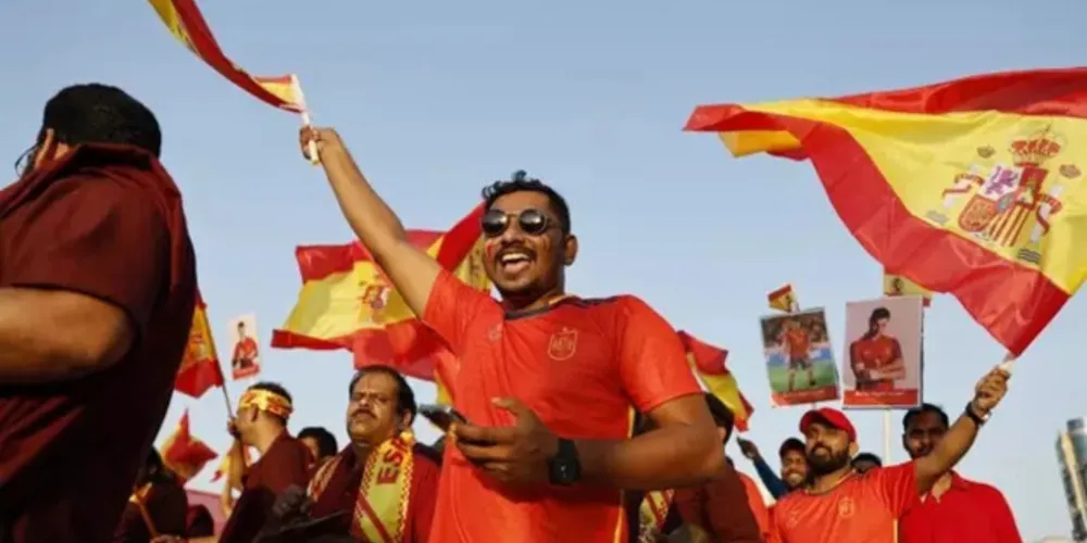 "Esses rapazes, de que parte da Espanha eles são?", pergunta um usuário do Twitter