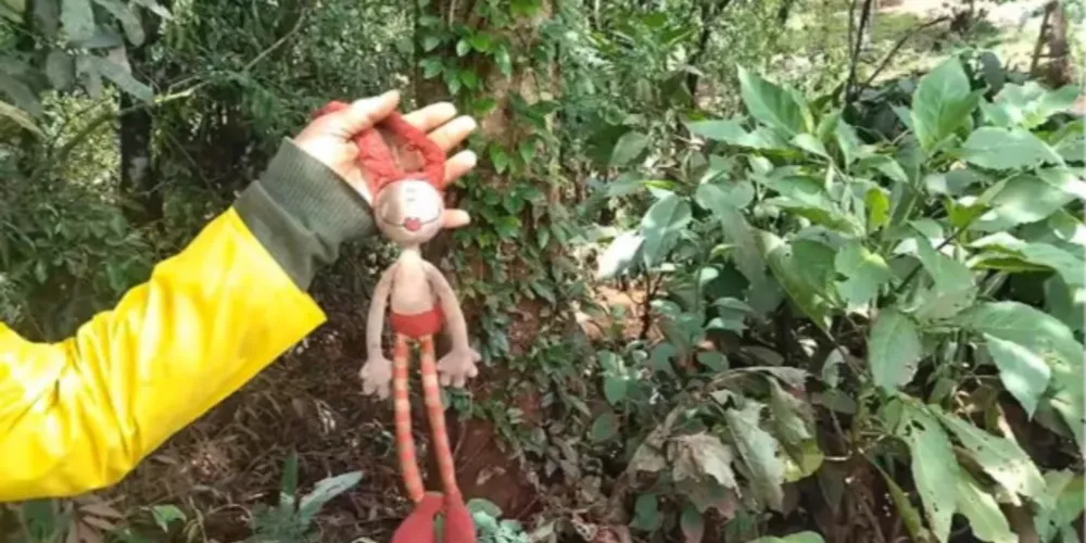 Pertences da crianças haviam sido encontrados neste ponto na tarde de quarta