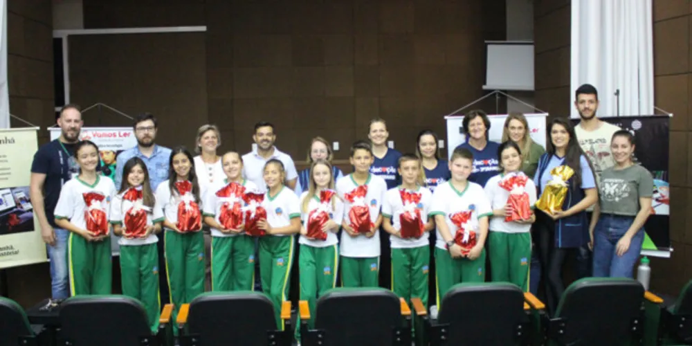 Alunos e professora desenvolveram diversificados trabalhos