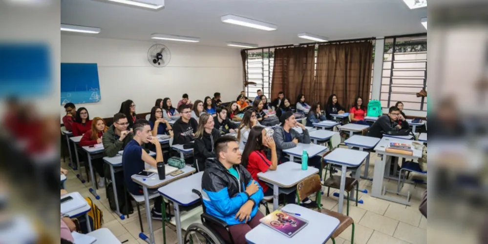 São mais de 40 mil vagas no Estado. No caso de optar por outro colégio, o estudante vai para o Cadastro de Espera de Vaga Escolar (Ceve)