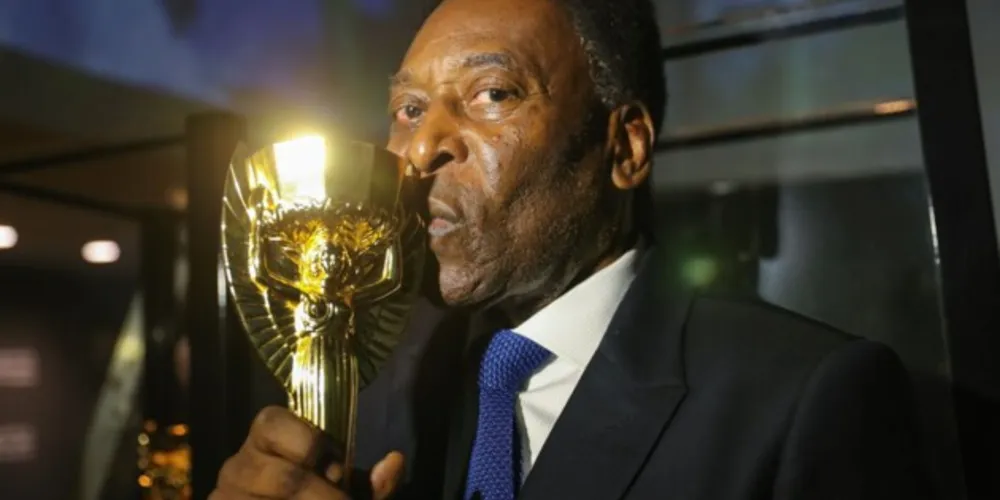 Rei do Futebol está com 82 anos e passou por cirurgia para retirada de um tumor em 2021