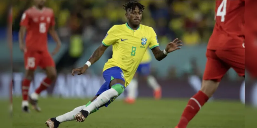 Fred (foto) em campo pela Seleção Brasileira em jogo contra a Suíça