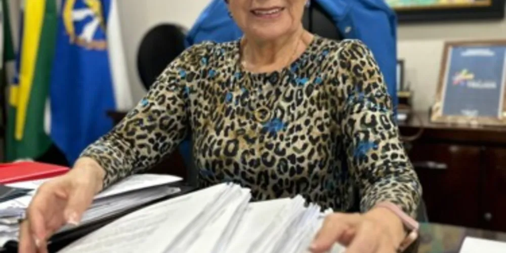 As assinaturas dos projetos de lei  aconteceram nesta quinta-feira (24)