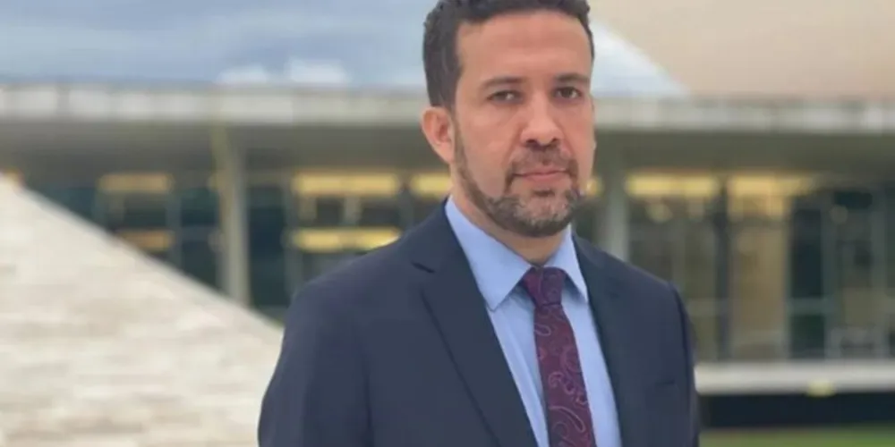 Deputado federal André Janones.