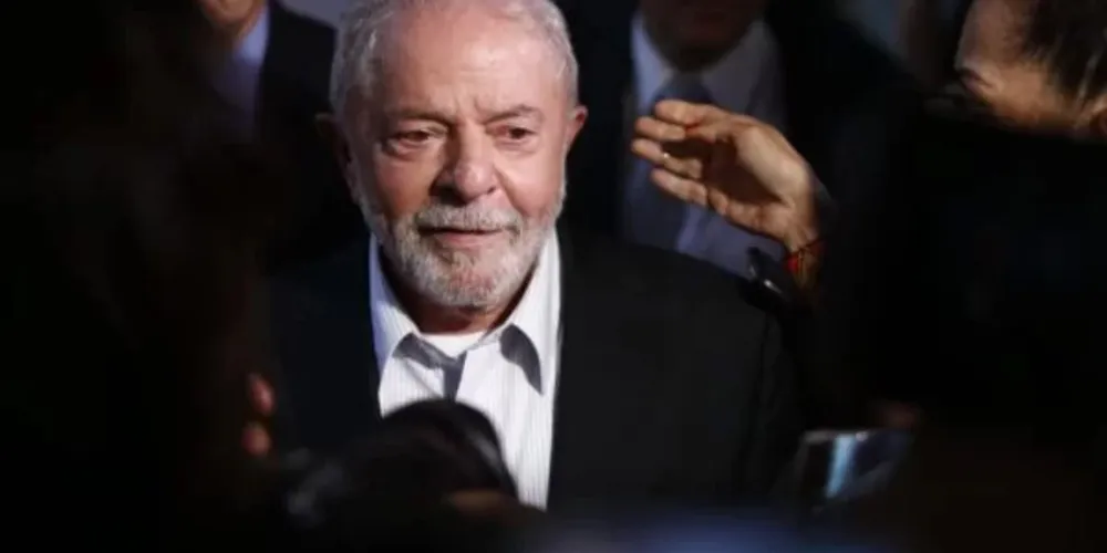 Questionado sobre a viagem de Lula na aeronave do empresário, Alckmin disse que não se tratava de um empréstimo do jatinho, mas de uma viagem conjunta
