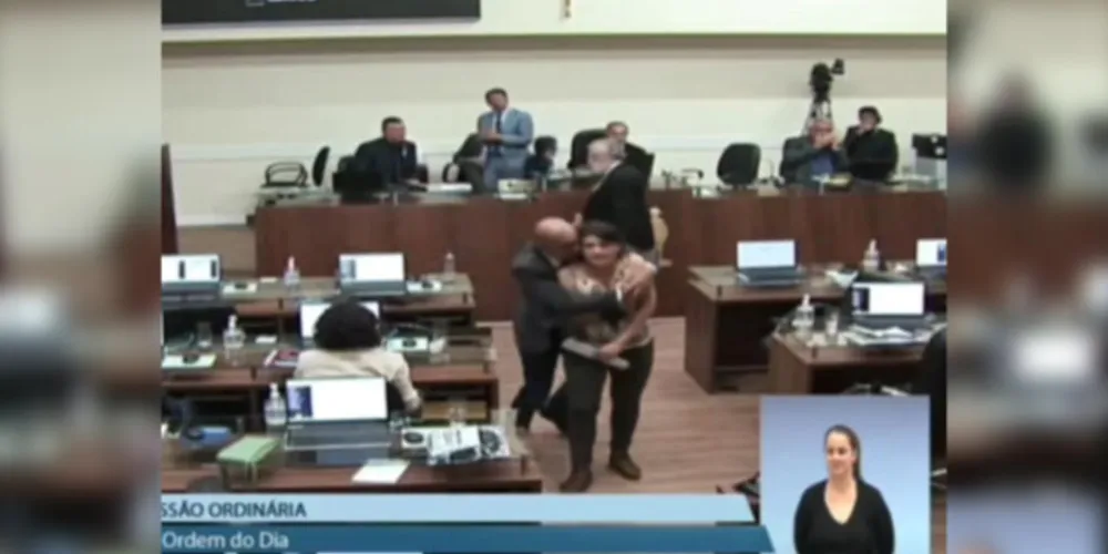 Imagens do Poder Legislativo registraram a ação do parlamentar