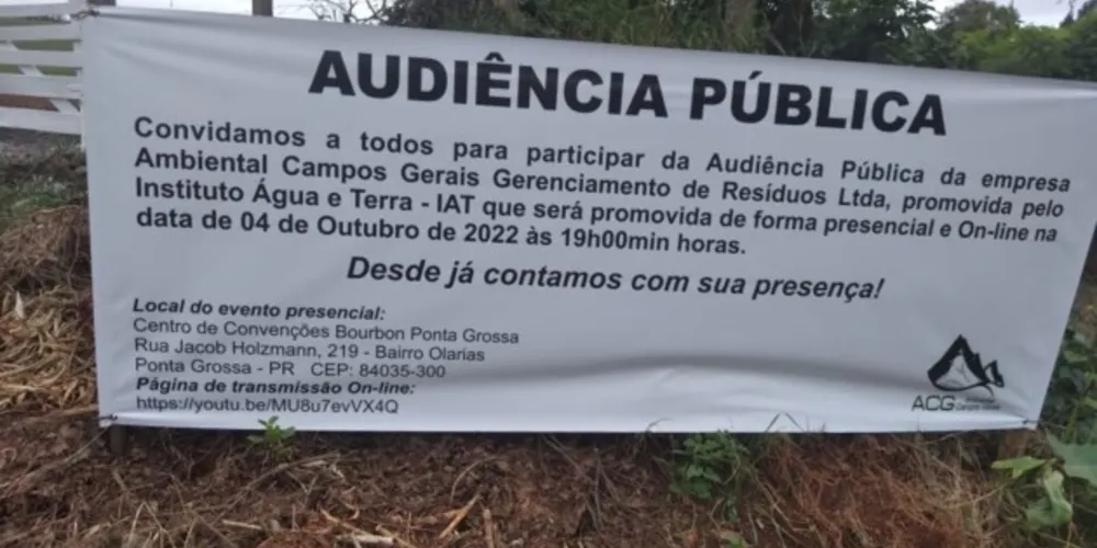 Banner avisando sobre o evento teria sido publicado horas antes da audiência, afirmam moradores