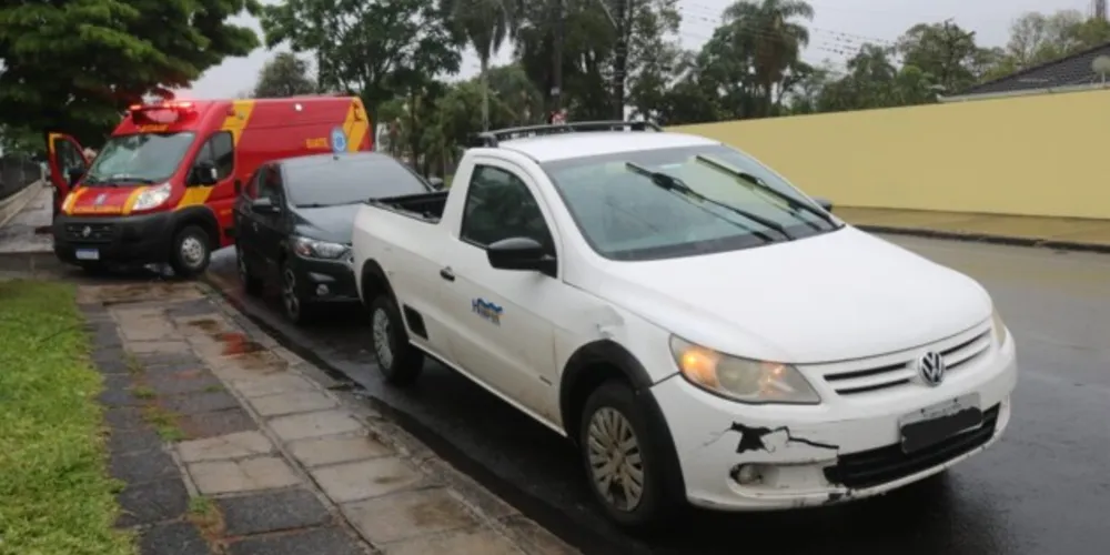 Veículo Saveiro se envolveu no acidente registrado nesta sexta-feira (14)