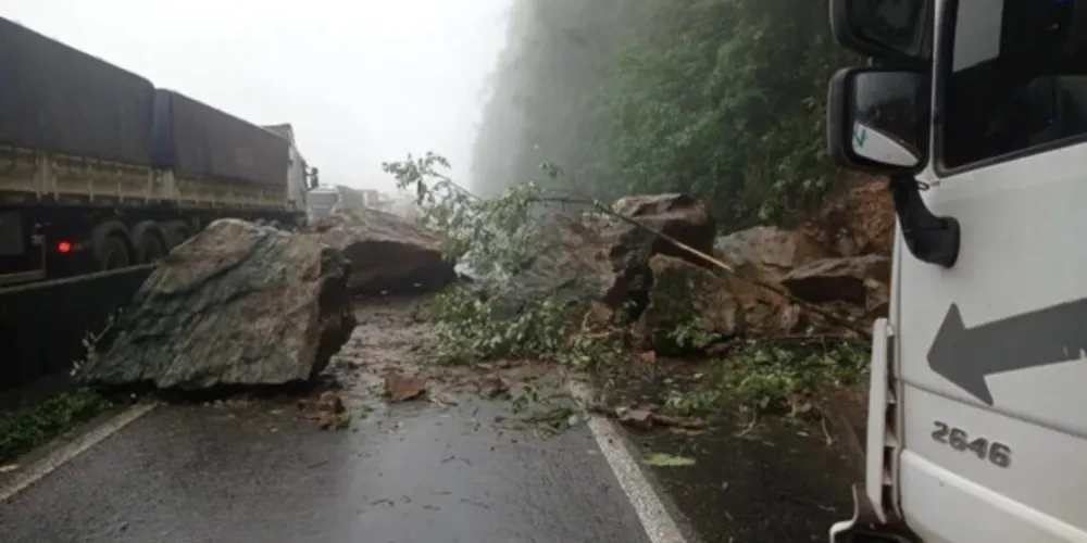 Deslizamento de pedras ocorreu no dia 15 de outubro