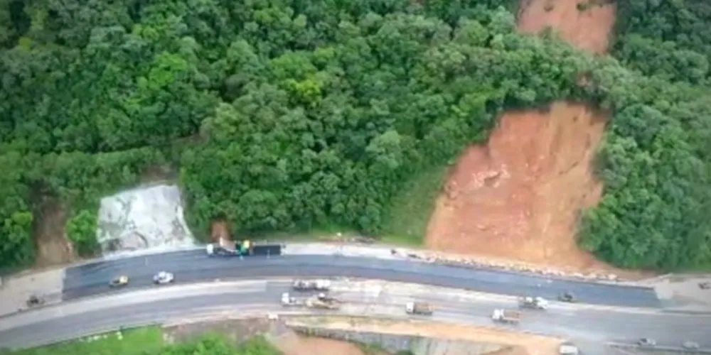 Deslizamento de terra será investigado pela Polícia Civil do Paraná (PC-PR)