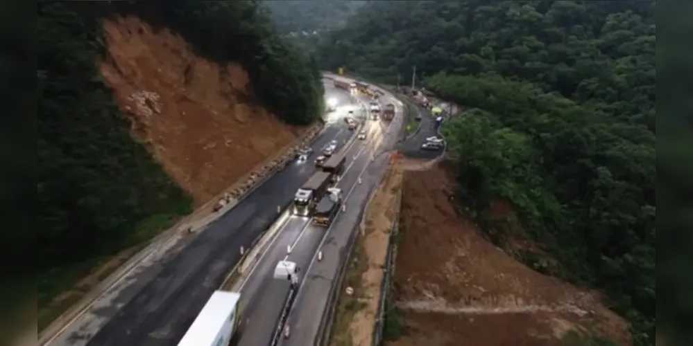 No sentido Curitiba, filas já estavam em 11 km, na manhã desta quinta-feira (8)