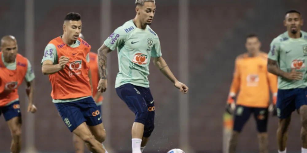 Na imagem, o possível trio de ataque da Seleção para o jogo: Martinelli, Antony e Gabriel Jesus
