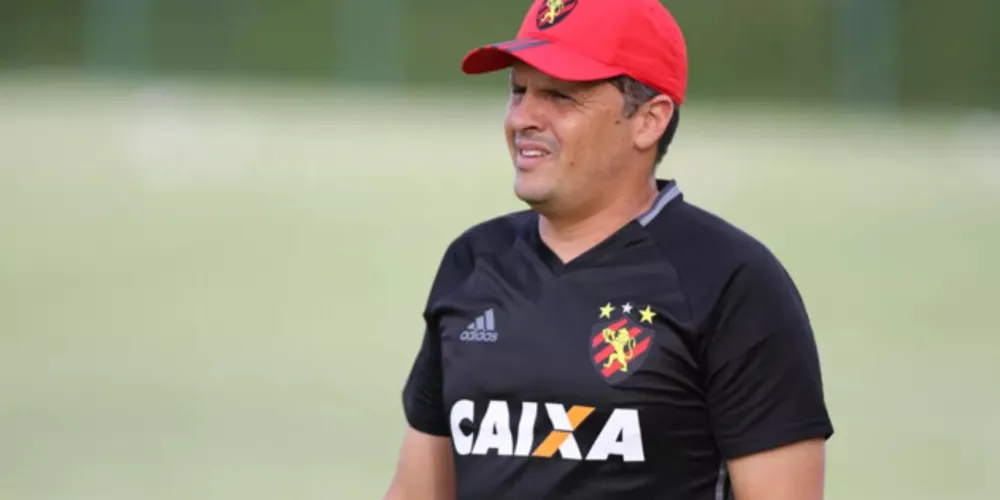 Claudinei Oliveira está desde junho no Sport.