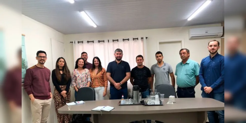 Prefeito Renan Romanichen esteve reunido com membros do Consórcio Intermunicipal Vale do Rio Jordão