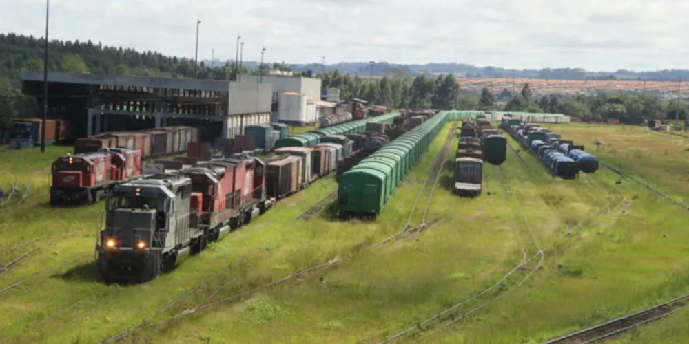 Principal estação da Rumo na região dos Campos Gerais está localizada no bairro de Uvaranas