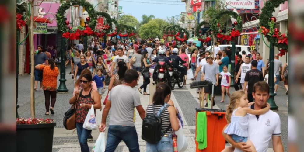 Valor será pago aos 97.084 trabalhadores com carteira assinada na cidade