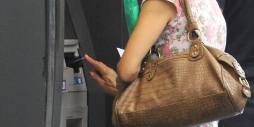 Primeira parcela da gratificação natalina deve obrigatoriamente ser paga até o dia 30 de novembro