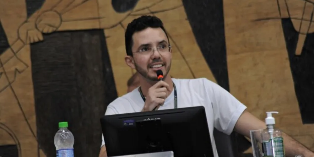 Vereador Dr. Erick (PSDB) durante a sessão desta quarta-feira (9).