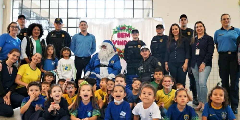 Iniciativa da Secretaria Municipal de Cidadania e Segurança Pública leva o Papai Noel da Guarda para escolas da cidade