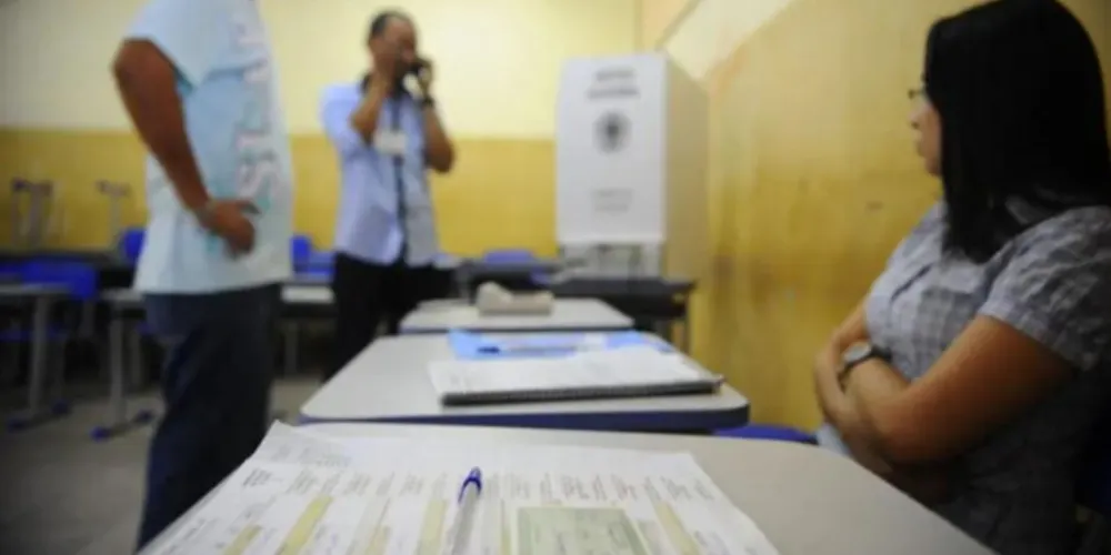 PR registra quatro casos de 'boca de urna' nas primeiras horas de votação