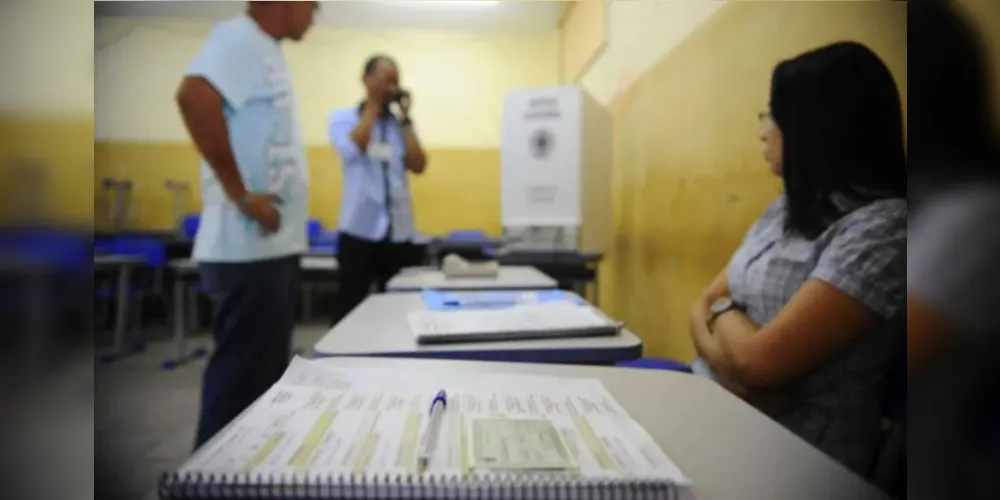 PR registra quatro casos de 'boca de urna' nas primeiras horas de votação